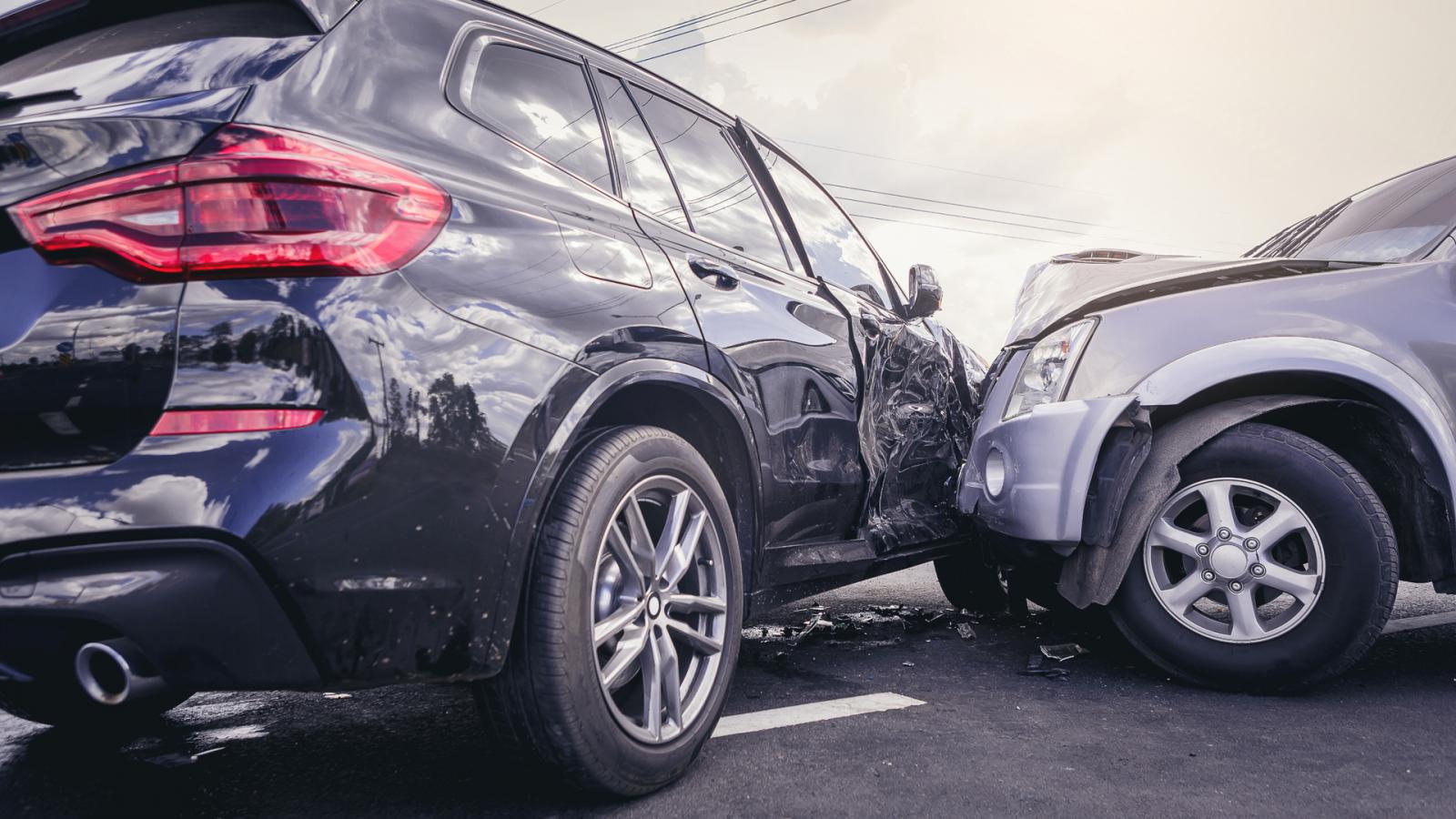 Σε τράκαρε αυτοκίνητο και έφυγε; Πώς μπορείς να βρεις αμέσως τα στοιχεία του…