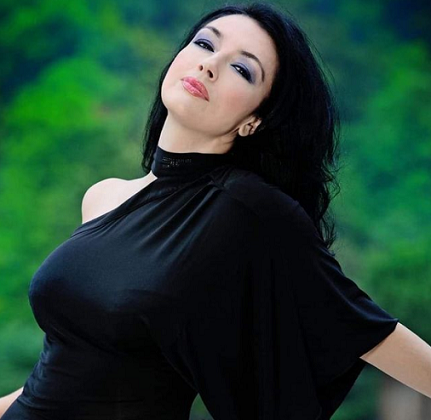 Ελένη Φιλίνη: «Οι ρόλοι είναι κομμάτια της ζωής μας…», συνέντευξη στον Παύλο Ανδριά