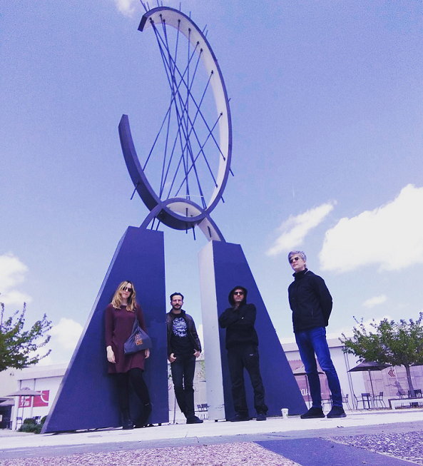 New single: DANCE WITH INVISIBLE PARTNERS - Let me sing