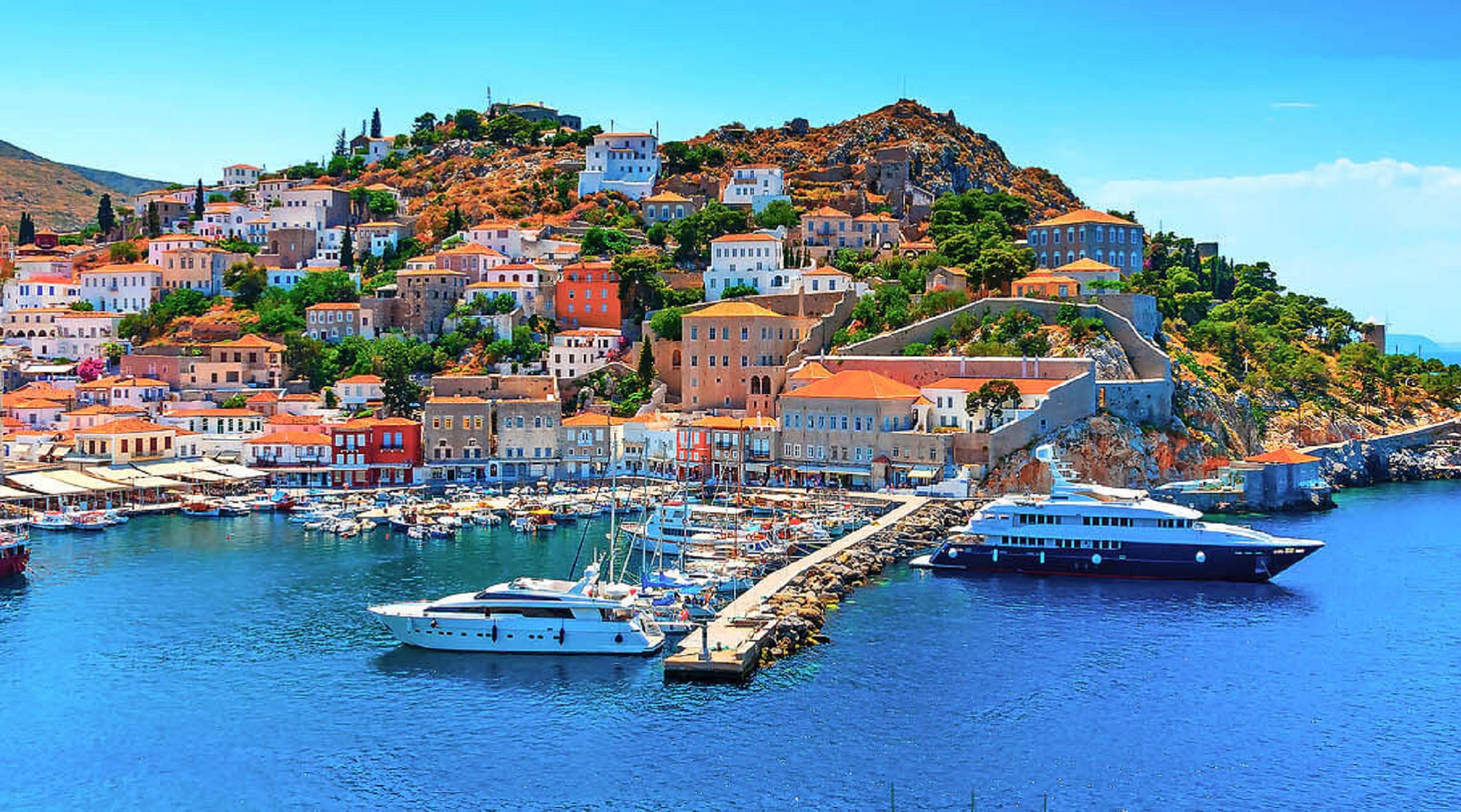 Ύδρα: Το κοσμοπολίτικο νησί των αρχοντικών  