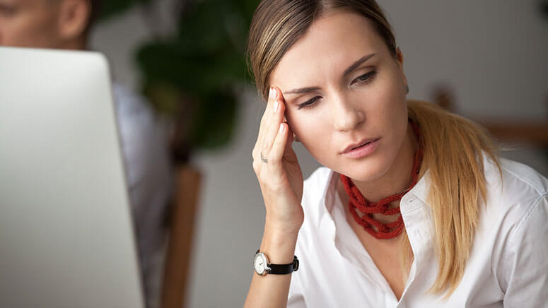 Σηκωθήκατε απότομα και ζαλιστήκατε; Κινδυνεύετε και καλό είναι να το κοιτάξετε…