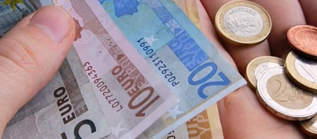 Επιταγή ακρίβειας: Έρχεται νέο φθινοπωρινό επίδομα πάνω από 200 ευρώ – Ποιοι θα το λάβουν…