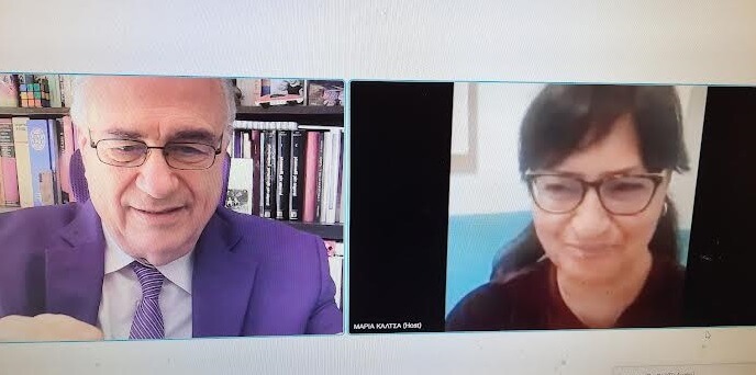 Η καθηγήτρια Μαρία Καλτσά υποδέχεται τον Πρόεδρο της Ένωσης Σεναριογράφων Ελλάδος Αλέξανδρο Κακαβά, διαδικτυακά