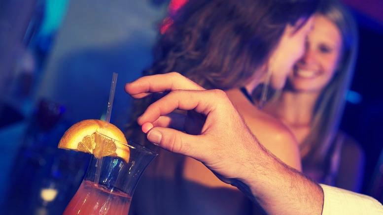 Τι πρέπει να γνωρίζει κανείς για τα ναρκωτικά βιασμού;