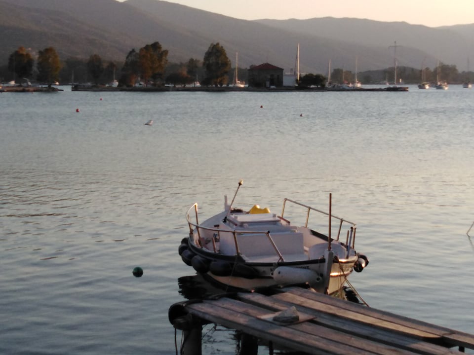 Aylogyrosnews: Βόλτα στον Πόρο, το νησί της γαλήνης… (Video)