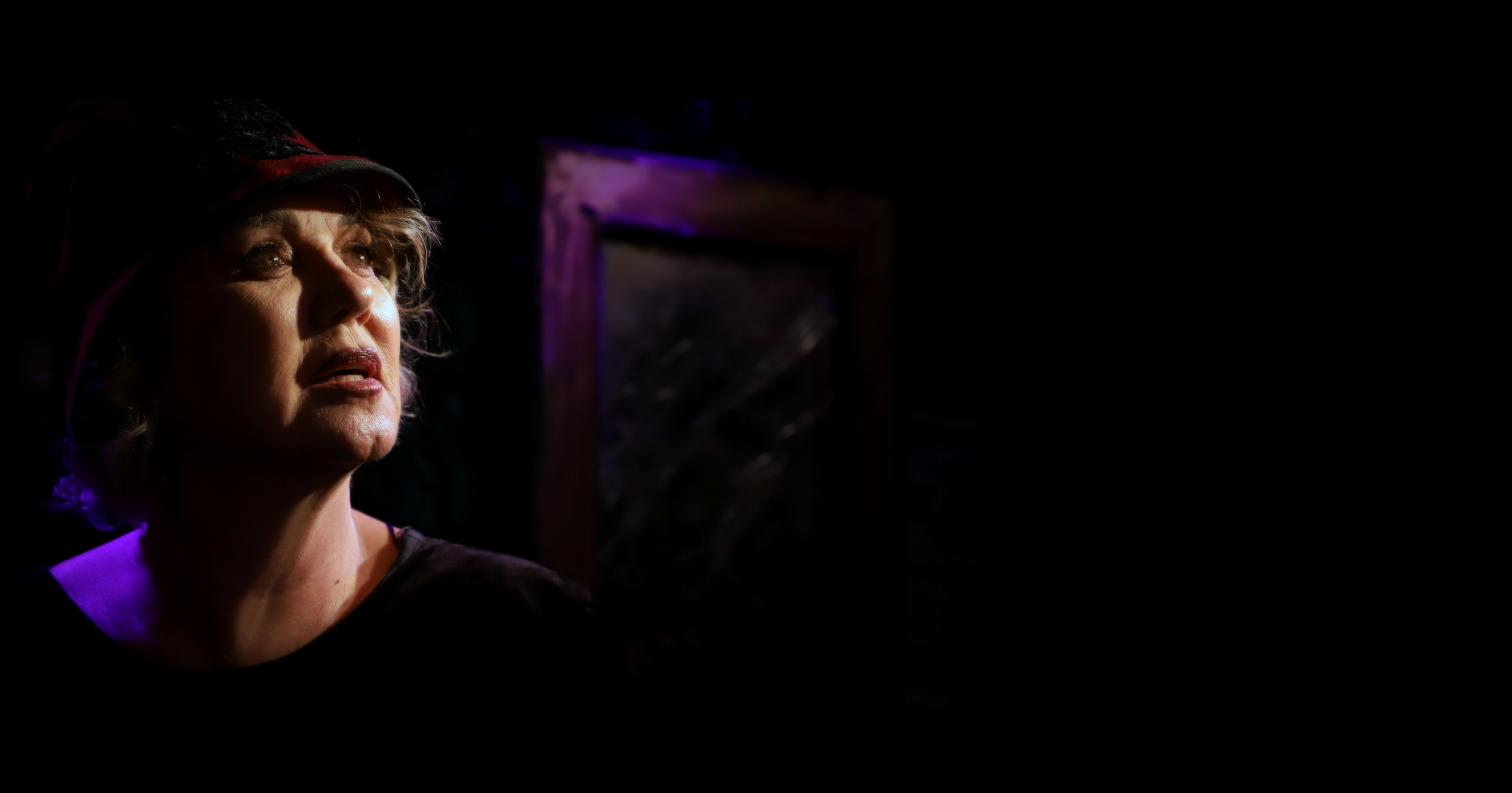 "ΖΗΝΟΒΙΑ Η ΘΕΑΤΡΙΝΑ" της Άντας Χριστίδου - ΣΑΒΒΑΤΟ 21.15 &amp; ΚΥΡΙΑΚΗ 18.15 μ.μ.