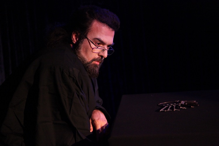 Κωνσταντίνος Κωνσταντόπουλος: «Το Θέατρο πρέπει να λέει την αλήθεια, και να στέκεται στο ύψος των κοινωνικών περιστάσεων»