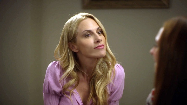 ΣΤΑ ΣΥΡΜΑΤΑ: Η Βανέσα κάνει μια εκ βαθέων εξομολόγηση στην Άννα και καλά κρυμμένα μυστικά έρχονται στο φως