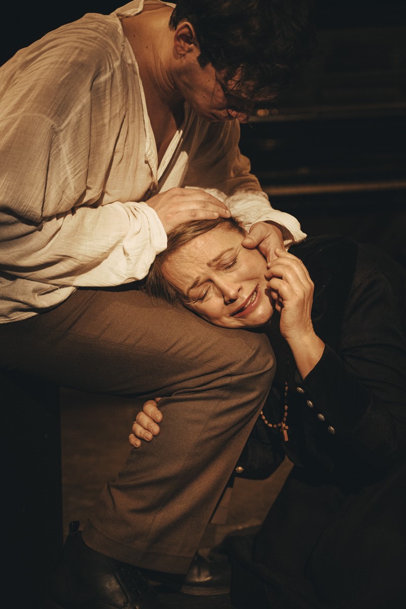 αναμεσαDSC05540 1