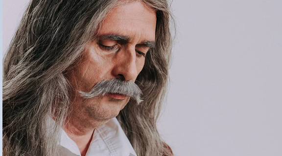 Δέκα γνωστοί ηθοποιοί θυμίζουν με την «Αποστολή» το νόημα του 1821 (βίντεο)