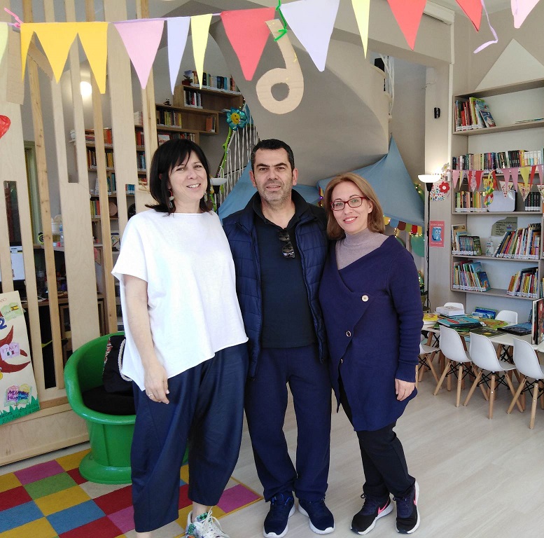 Μια νέα βιβλιοθήκη προστέθηκε στην Τριφυλία, μια «φωλιά» γνώσης και δημιουργικής έκφρασης 