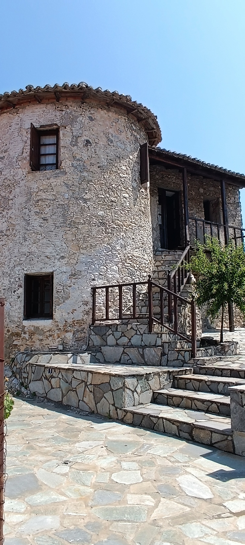 Ο Πύργος του ποιητή Γεωργίου Δροσίνη, ο πύργος της «λογοτεχνίας»