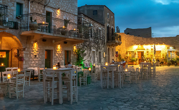 Αρεόπολη, η πόλη με τα πυργόσπιτα... 