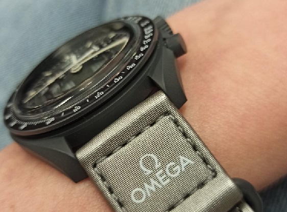 Στον επόμενο τόνο, η πείνα θα έχει και «MoonSwatch»…