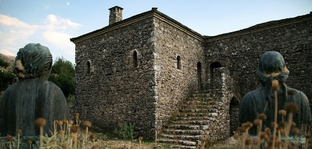 Σούλι: «Έσπασε η κατάρα» του Αλή-Πασά – Ξανακάπνισε η καμινάδα στο Τζαβελαίϊκο (Photos/Video)